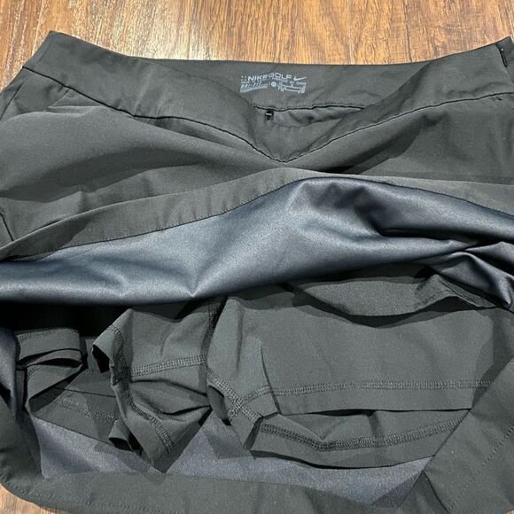 NWOT: Nike Black Golf Skirt w/ Shorts skort - Picture 4 of 6